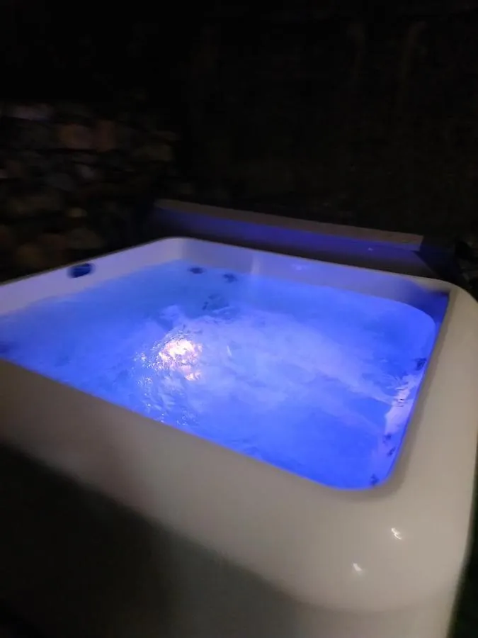 la grange avec spa Saint-Aventin Hébergement de vacances