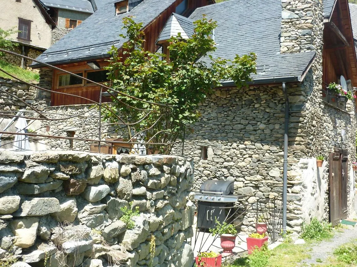 la grange avec spa Saint-Aventin