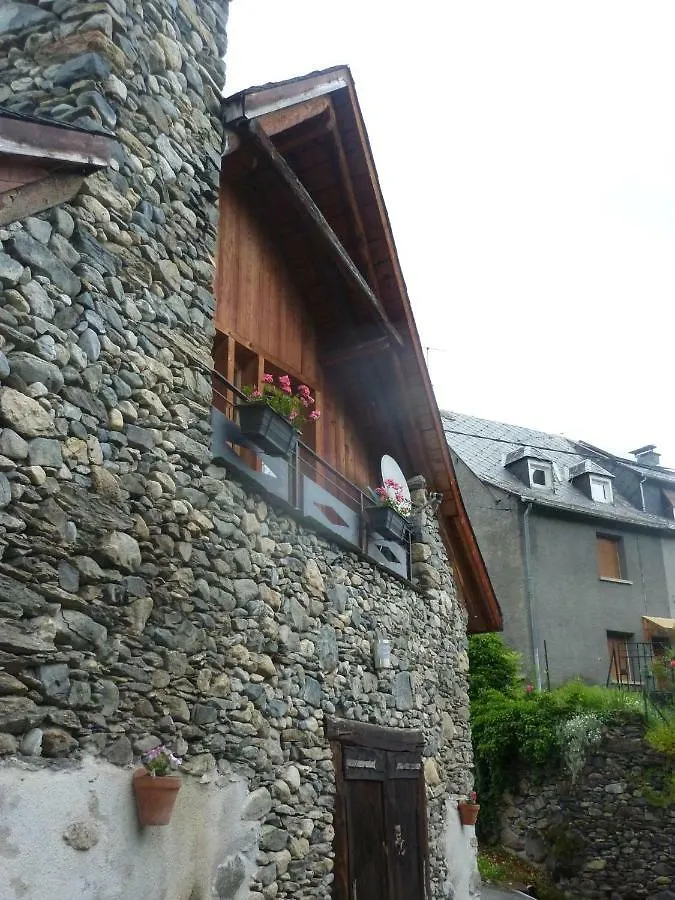 Hébergement de vacances la grange avec spa Saint-Aventin France