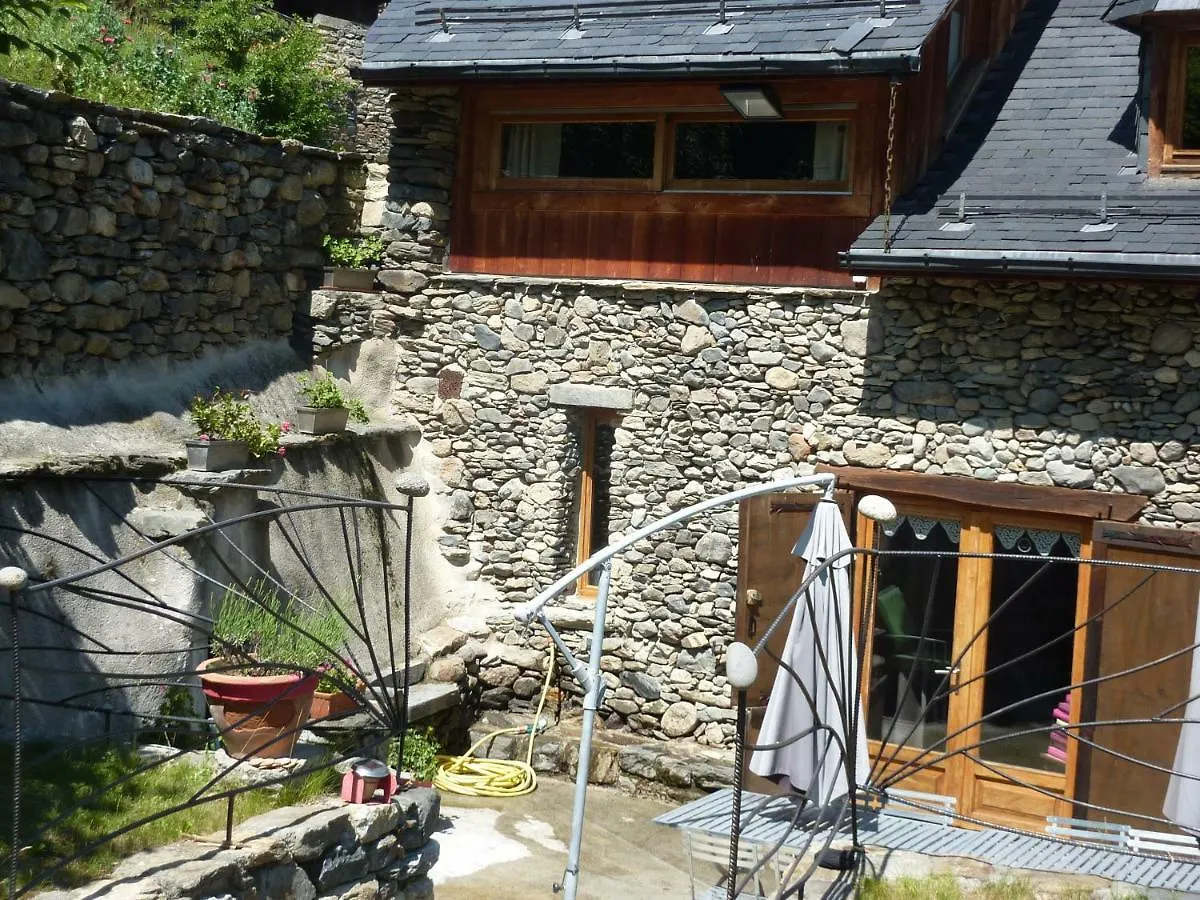 Hébergement de vacances la grange avec spa Saint-Aventin